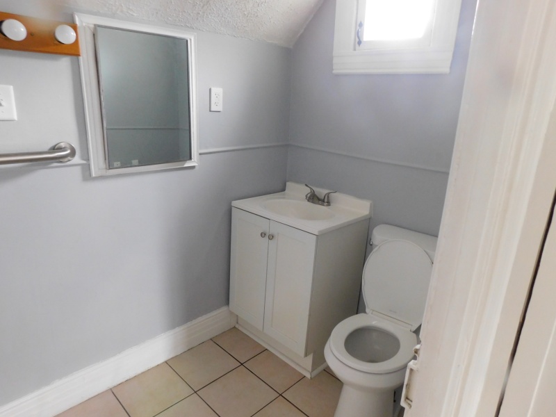 1418 12th St, Port Huron, Michigan 48060, 1 Bedroom Bedrooms, 0 ,1 BathroomBathrooms,Duplex,1418 12th St,2,2781