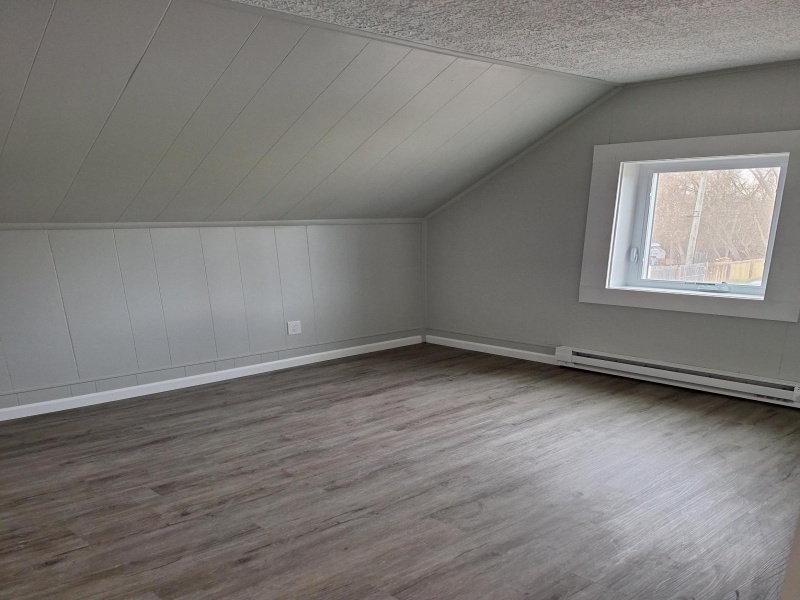 211 Brockway rd, yale, Michigan 48097, 1 Bedroom Bedrooms, 0 ,1 BathroomBathrooms,Apartment,211 Brockway rd,2,2782