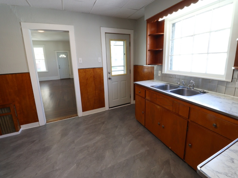 Port Huron, Michigan 48060, 3 Bedrooms Bedrooms, 0 ,1 BathroomBathrooms,House,0,2790