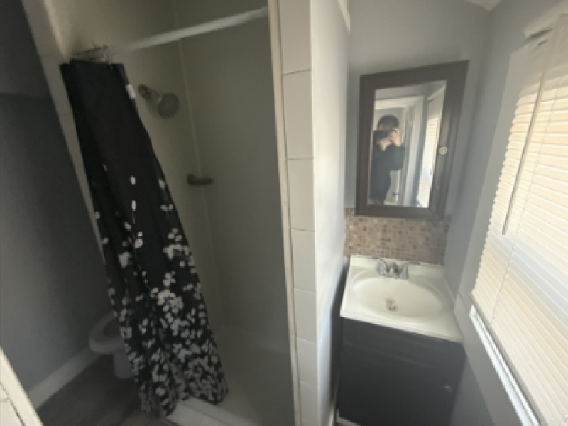 1234 Gillett Street, Port Huron, Michigan 48060, 2 Bedrooms Bedrooms, 0 ,1 BathroomBathrooms,Apartment,2,1234 Gillett Street,0,2801