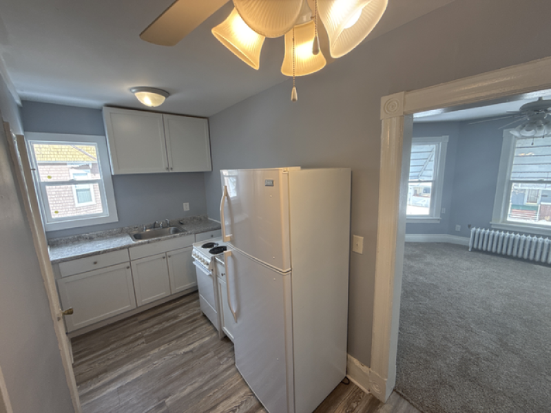 2121 7th Street, Port Huron, Michigan 48060, 1 Bedroom Bedrooms, 0 ,1 BathroomBathrooms,Apartment,3,2121 7th Street,0,2802