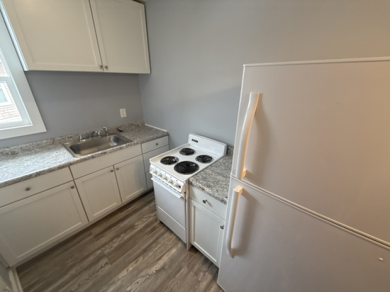 2121 7th Street, Port Huron, Michigan 48060, 1 Bedroom Bedrooms, 0 ,1 BathroomBathrooms,Apartment,3,2121 7th Street,0,2802