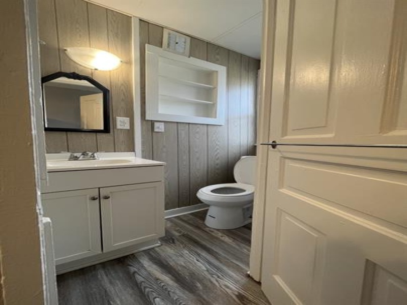 2121 7th Street, Port Huron, Michigan 48060, 1 Bedroom Bedrooms, 0 ,1 BathroomBathrooms,Apartment,3,2121 7th Street,0,2802