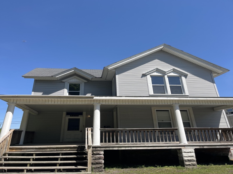 1412 6 th st, Port Huron, Michigan 48060, 2 Bedrooms Bedrooms, 0 ,1 BathroomBathrooms,Duplex,6 th,1412 6 th st ,2,2824