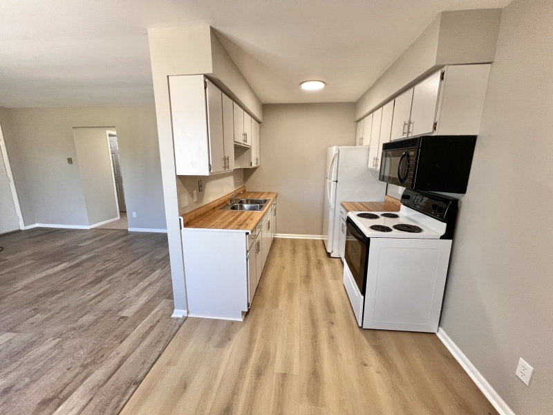 2008 Military St #18, Port Huron, Michigan 48060, 2 Bedrooms Bedrooms, 0 ,1 BathroomBathrooms,Condo,2008 Military St #18,2,2838