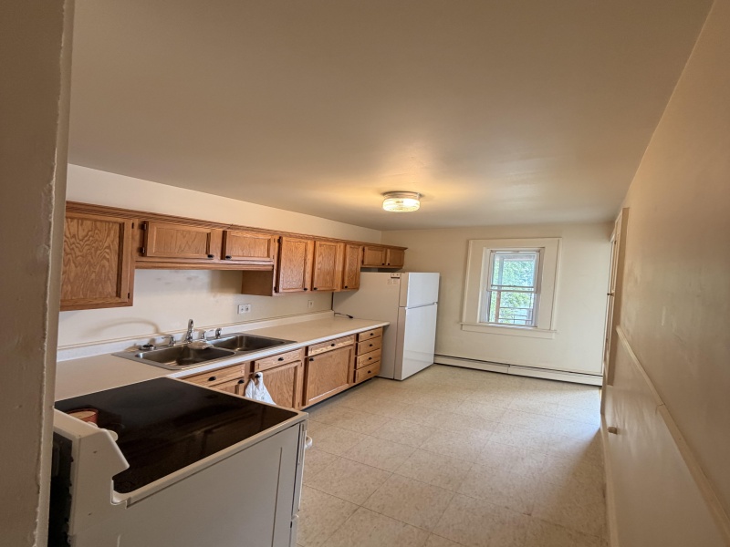2404 Military St., Port Huron, Michigan 48060, 1 Bedroom Bedrooms, 0 ,1 BathroomBathrooms,Apartment,2404 Military St.,2,2885