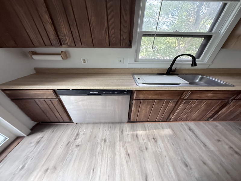 5945 Lakeshore Rd, Fort Gratiot, Michigan 48059, 2 Bedrooms Bedrooms, 0 ,2 BathroomsBathrooms,House,5945 Lakeshore Rd,2,2893