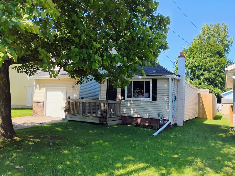 108 Carolina, Marysville, Michigan 48040, 3 Bedrooms Bedrooms, 0 ,2 BathroomsBathrooms,House,108 Carolina ,0,2927
