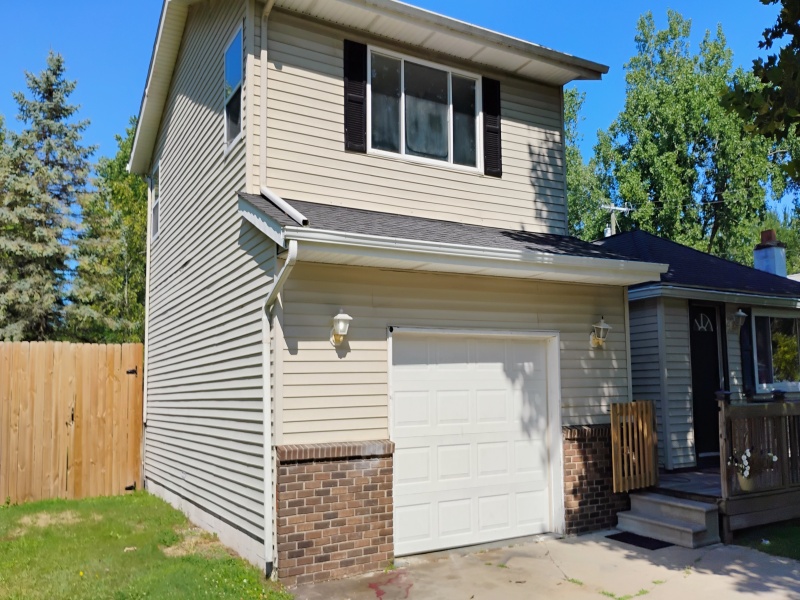 108 Carolina, Marysville, Michigan 48040, 3 Bedrooms Bedrooms, 0 ,2 BathroomsBathrooms,House,108 Carolina ,0,2927