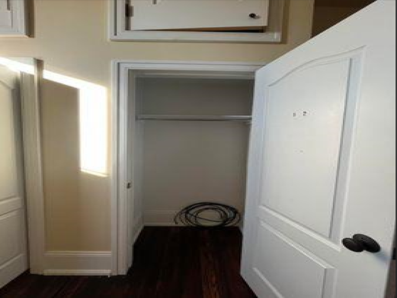 215-A Huron Avenue, Port Huron, Michigan 48060, 1 Bedroom Bedrooms, 0 ,1 BathroomBathrooms,Apartment,McKeough Building,215-A Huron Avenue,0,3068