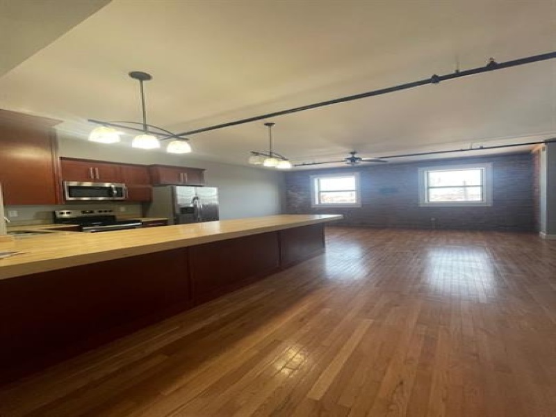 208 Huron Avenue - 301-3A, Port Huron, Michigan 48060, 2 Bedrooms Bedrooms, 0 ,2 BathroomsBathrooms,Apartment,Ballentine Lofts,208 Huron Avenue - 301-3A,0,3110