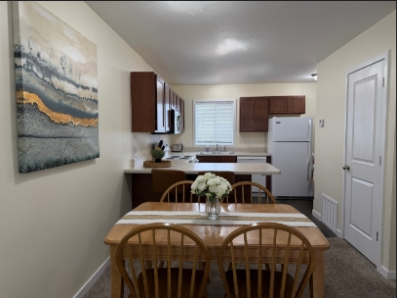 3900 Vale Drive, Traverse City, Michigan 49686, 2 Bedrooms Bedrooms, 0 ,1.5 BathroomsBathrooms,House,Holiday Village Townhomes,3900 Vale Drive,0,3128