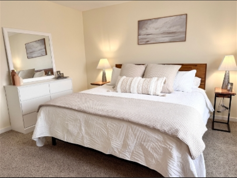3900 Vale Drive, Traverse City, Michigan 49686, 2 Bedrooms Bedrooms, 0 ,1.5 BathroomsBathrooms,House,Holiday Village Townhomes,3900 Vale Drive,0,3128