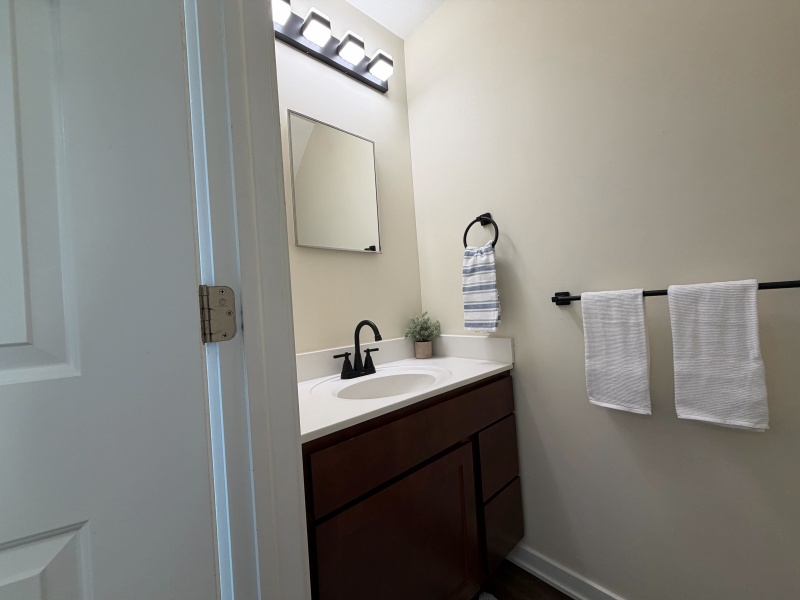 3901 Vale Drive, Traverse City, Michigan 49686, 2 Bedrooms Bedrooms, 0 ,1.5 BathroomsBathrooms,Apartment,Holiday Village Townhomes,3901 Vale Drive,0,3129