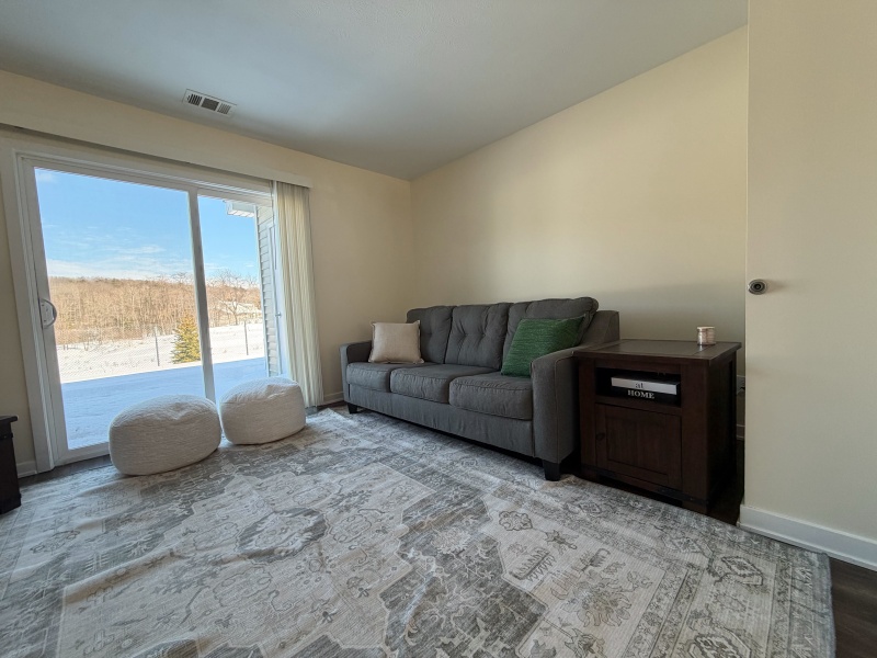 3901 Vale Drive, Traverse City, Michigan 49686, 2 Bedrooms Bedrooms, 0 ,1.5 BathroomsBathrooms,Apartment,Holiday Village Townhomes,3901 Vale Drive,0,3129