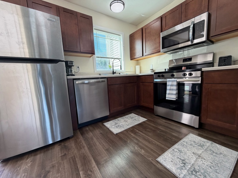 3901 Vale Drive, Traverse City, Michigan 49686, 2 Bedrooms Bedrooms, 0 ,1.5 BathroomsBathrooms,Apartment,Holiday Village Townhomes,3901 Vale Drive,0,3129
