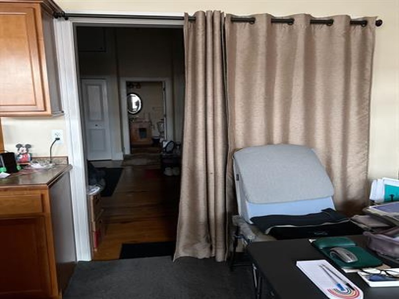231 Huron Avenue #B, Port Huron, Michigan 48060, 1 Bedroom Bedrooms, 0 ,1 BathroomBathrooms,Apartment,Tecumseh Building,231 Huron Avenue #B,0,3143