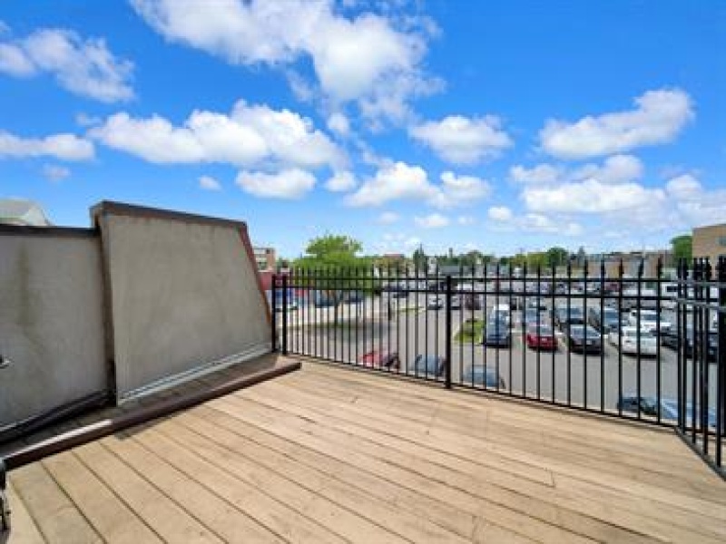 231 Huron Avenue #B, Port Huron, Michigan 48060, 1 Bedroom Bedrooms, 0 ,1 BathroomBathrooms,Apartment,Tecumseh Building,231 Huron Avenue #B,0,3143