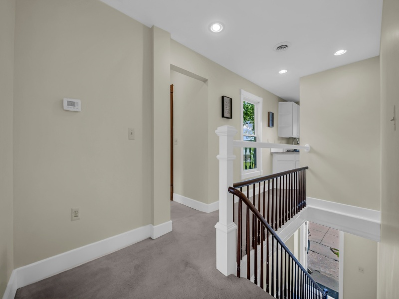 258 South Water Street - 2 (Upper), Marine City, Michigan 48039, 3 Bedroom Bedrooms, 0 ,1 BathroomBathrooms,House,256 South Water Street,258 South Water Street - 2 (Upper),0,3152