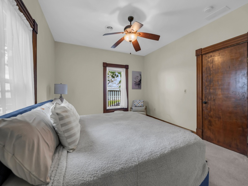 258 South Water Street - 2 (Upper), Marine City, Michigan 48039, 3 Bedroom Bedrooms, 0 ,1 BathroomBathrooms,House,256 South Water Street,258 South Water Street - 2 (Upper),0,3152