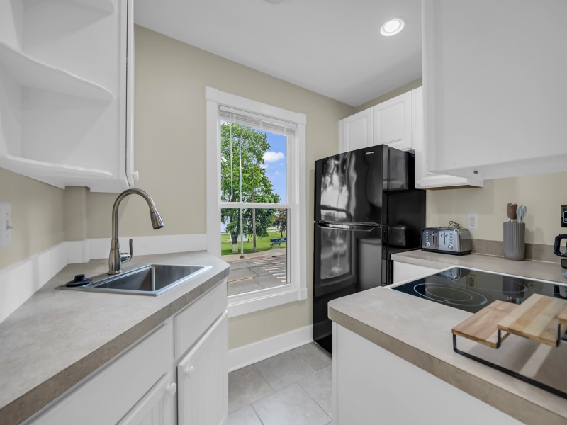 258 South Water Street - 2 (Upper), Marine City, Michigan 48039, 3 Bedroom Bedrooms, 0 ,1 BathroomBathrooms,House,256 South Water Street,258 South Water Street - 2 (Upper),0,3152