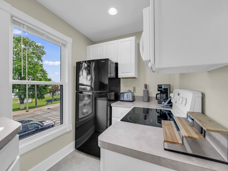 258 South Water Street - 2 (Upper), Marine City, Michigan 48039, 3 Bedroom Bedrooms, 0 ,1 BathroomBathrooms,House,256 South Water Street,258 South Water Street - 2 (Upper),0,3152