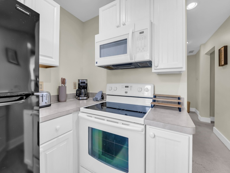 258 South Water Street - 2 (Upper), Marine City, Michigan 48039, 3 Bedroom Bedrooms, 0 ,1 BathroomBathrooms,House,256 South Water Street,258 South Water Street - 2 (Upper),0,3152