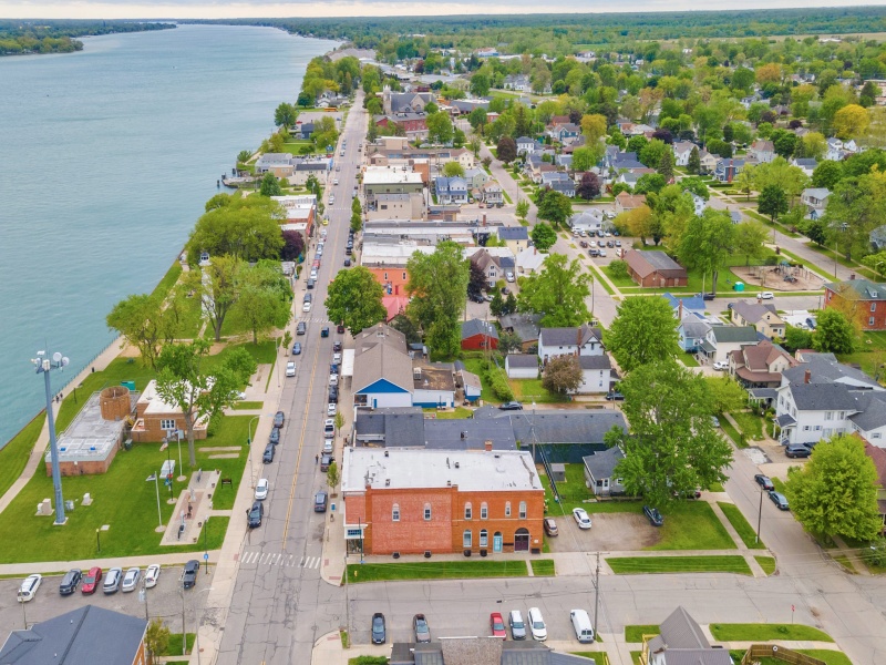 258 South Water Street - 2 (Upper), Marine City, Michigan 48039, 3 Bedroom Bedrooms, 0 ,1 BathroomBathrooms,House,256 South Water Street,258 South Water Street - 2 (Upper),0,3152