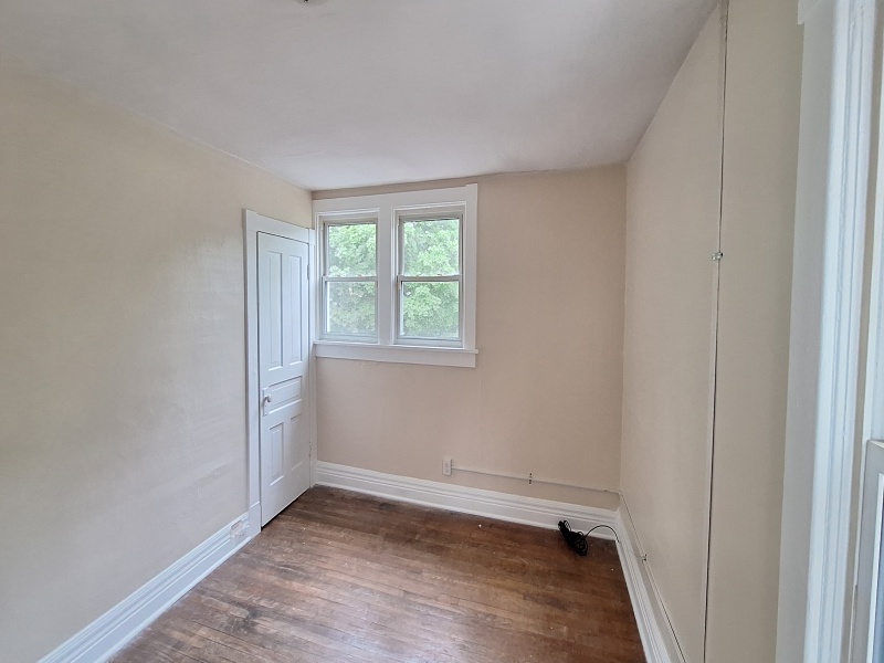 1129 Howard St, Port Huron, Michigan 48060, 1 Bedroom Bedrooms, 0 ,1 BathroomBathrooms,Apartment,1129 Howard St,0,3167