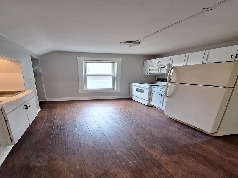 1129 Howard St, Port Huron, Michigan 48060, 1 Bedroom Bedrooms, 0 ,1 BathroomBathrooms,Apartment,1129 Howard St,0,3167