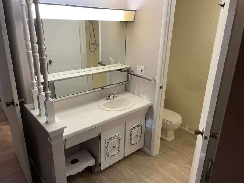 810 Holland Ave, Port Huron, Michigan, 2 Bedroom Bedrooms, 0 ,2 BathroomBathrooms,Apartment,810 Holland Ave ,0,3169