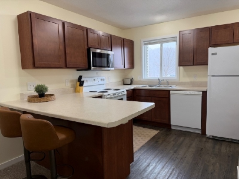 3881 Vale Drive, Traverse City, Michigan 49686, 2 Bedroom Bedrooms, 0 ,1.5 BathroomBathrooms,Apartment,Holiday Village Townhomes,3881 Vale Drive,0,3180