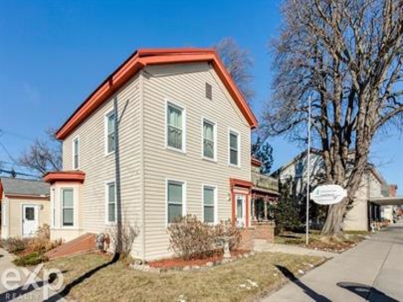 258 S. Water Street, Marine City, Michigan 48439, 3 Bedrooms Bedrooms, ,1 BathroomBathrooms,Apartment,258 S. Water Street,1623