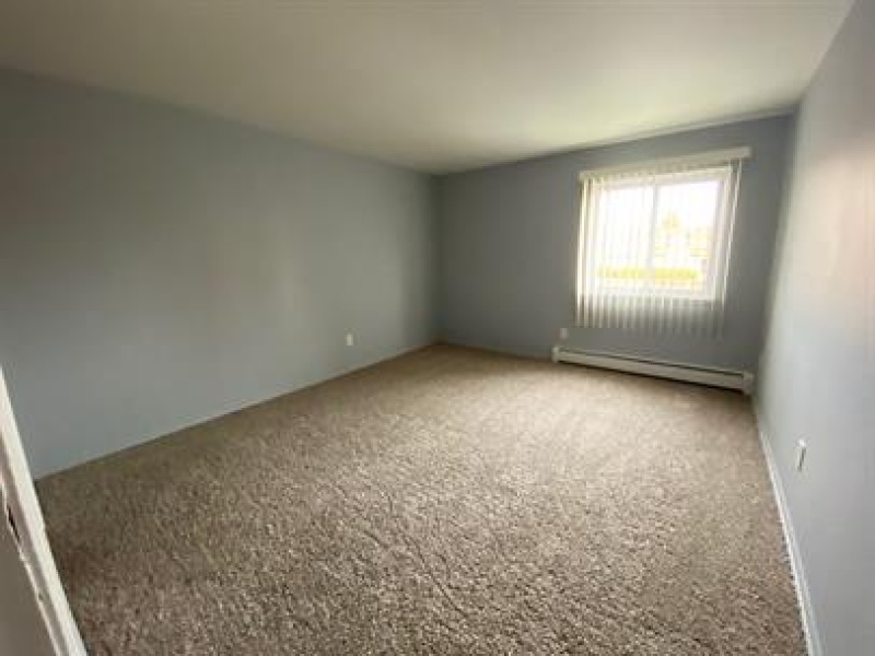 135 North River Road, Mount Clemens, Michigan 48043, 1 Bedroom Bedrooms, ,1 BathroomBathrooms,Apartment,River North Village,135 North River Road,1651